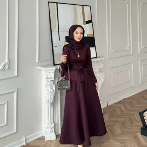 طقم محجبات تنورة سكوبا منفوشة وبلوزة